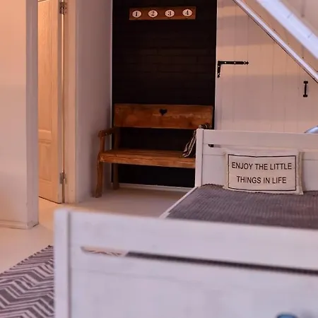 Rum i privatbostad Gosciniec Szuwary *