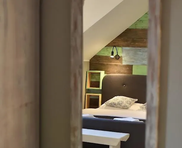 Gosciniec Szuwary Homestay *